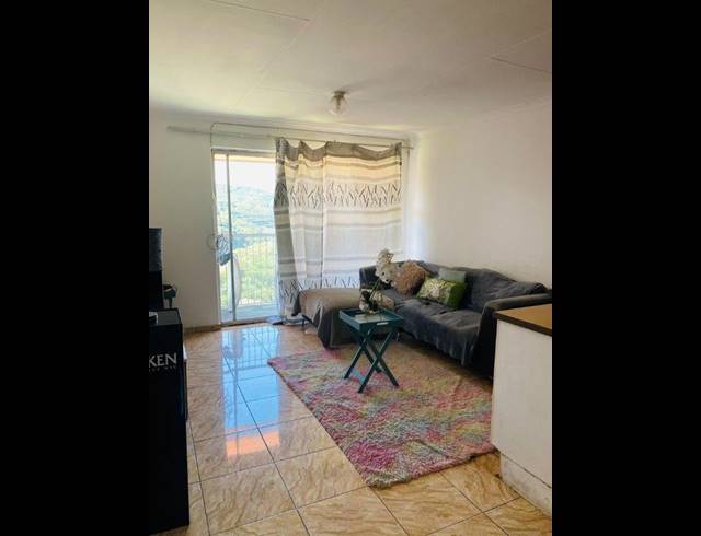 2 BEDROOM APARTMENT FOR SALE IN WOODHAVEN